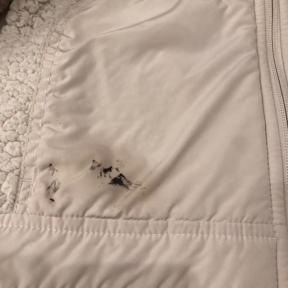 Warm, soft and cozy jacket . One spot on pocket . - Picture 16 of 16